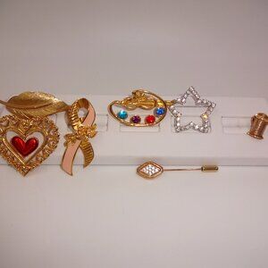 Lot 6 Vintage Avon Brooches 1 Stick Pin Gold Tone Scarf Heart Star Palette Leaf